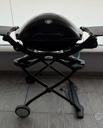 Barbecue Weber Q2200 con supporto e accessori