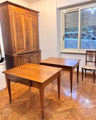 2 tavoli stile Biedermeier e tanti altri mobili