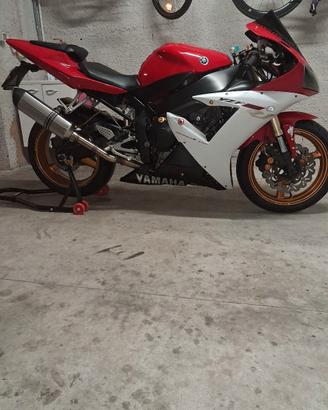 R1 iscritta ASI
