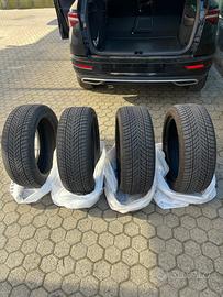 Gomme GoodYear 215/50 R18 98V