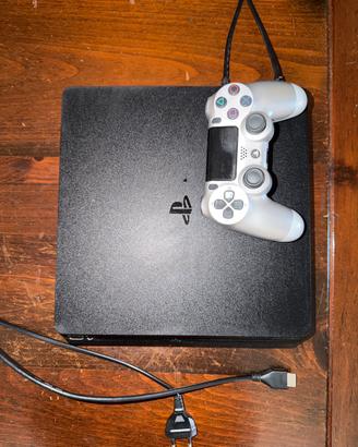 Playstation 4 slim + CRASH BANDICOOT
