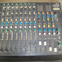 Mixer audio professionale