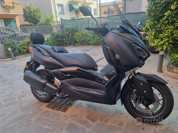 Xmax 300 tech max nero