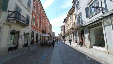 Immobile di 84 m² a Borgomanero