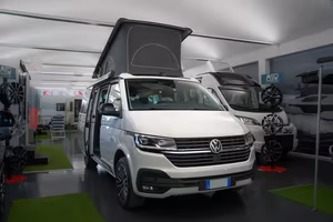 VOLKSWAGEN CALIFORNIA BEACH