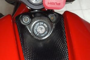accessori carbonio per ducati Monster 1200/821
