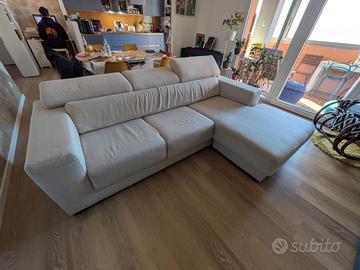 Divano com chaise longue