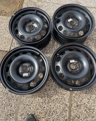 4 Cerchi 17 in ferro x Citroen C3 nuovo modello