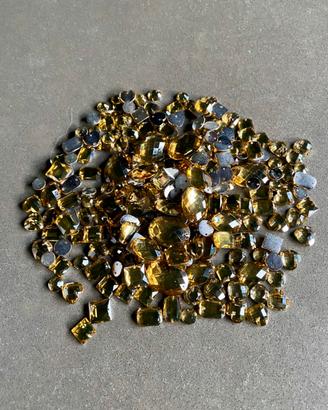 Lotto strass/cristalli da cucire gialli - 200 pez.