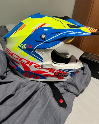 Casco e maschera da moto