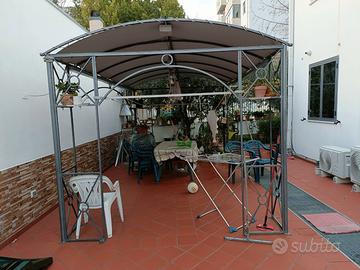 Gazebo in ferro battuto 