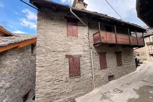 CASA SEMINDIPENDENTE A INTROD
