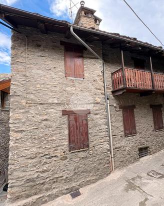 CASA SEMINDIPENDENTE A INTROD