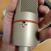 AKG C4000B