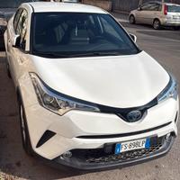 Toyota C-HR SUV