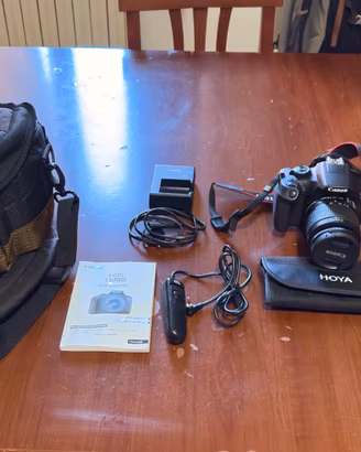 canon EOS 1300D e molti accessori