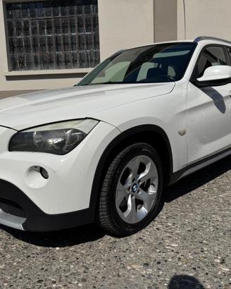 BMW X1 X-Drive18d AUTOMATICA