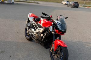 Aprilia Tuono 1000