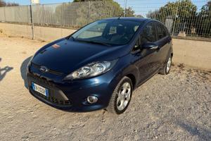 Ford Fiesta 1.4 5 porte Bz.- GPL Titanium