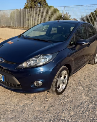 Ford Fiesta 1.4 5 porte Bz.- GPL Titanium