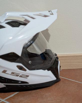 Casco  LS2 Explorer
