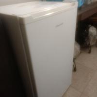 Frigorifero piccolo con freezer
