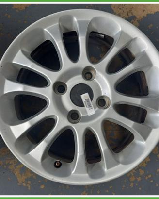 Cerchio Singolo in Lega VOLVO V40 dal 04/2000 al