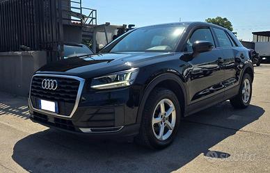 AUDI Q2 30 TDI S tronic Business Design