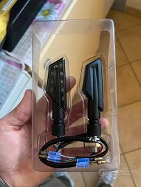 Indicatori di direzione per moto