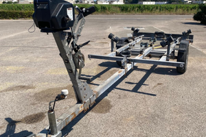 Carrello per imbarcazioni
