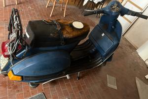 vespa 150 px (  del 1981 ) colore blu