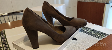 Scarpa camoscio donna
