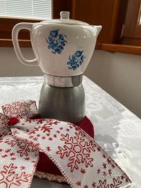 Caffettiera in porcellana anni '60 con decoro blu