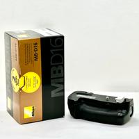 Impugnatura Nikon MB D-16 per nikon d750