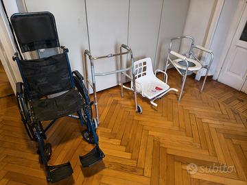 Sedia a rotelle e altri dispositivi