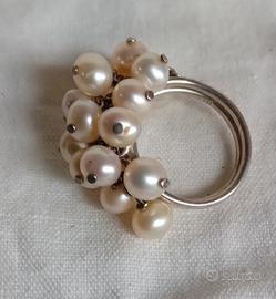 Anello in argento 925 con perle di fiume 