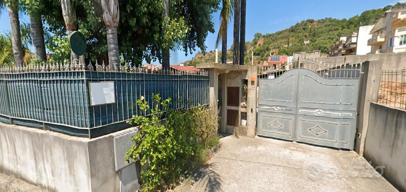 Terreno Edificabile con progetto per Villette - Vista 2