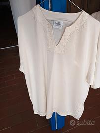 maglia panna con ricami 