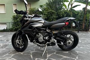 MV Agusta Rivale 800 - 2014