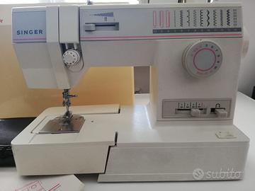 Macchina da cucire Singer Modello 9010