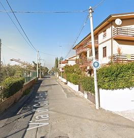 Frascati ampio monolocale arredato