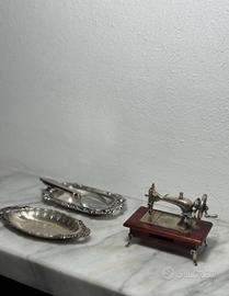 Set da appoggio in argento 800/1000, stile novecen