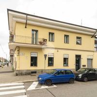 CASA SEMINDIPENDENTE A TORINO