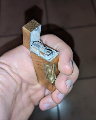 accendino placcato oro 6cm fatto in svizzera