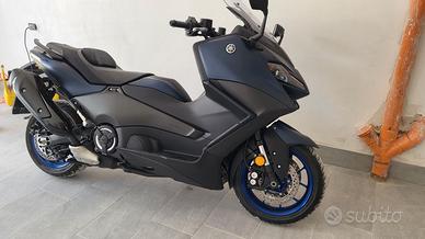 Yamaha T-MAX 560
