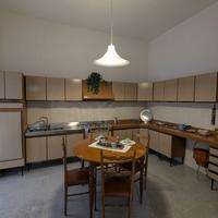 Ampio appartamento signorile con cortile