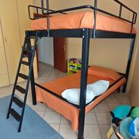 Letto a castello 1 piazza e mezza.