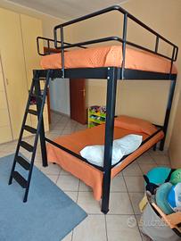 Letto a castello 1 piazza e mezza.