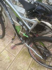 Biciclette in blocco