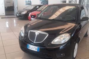Lancia Ypsilon 1.3 MJT 75 CV Platino